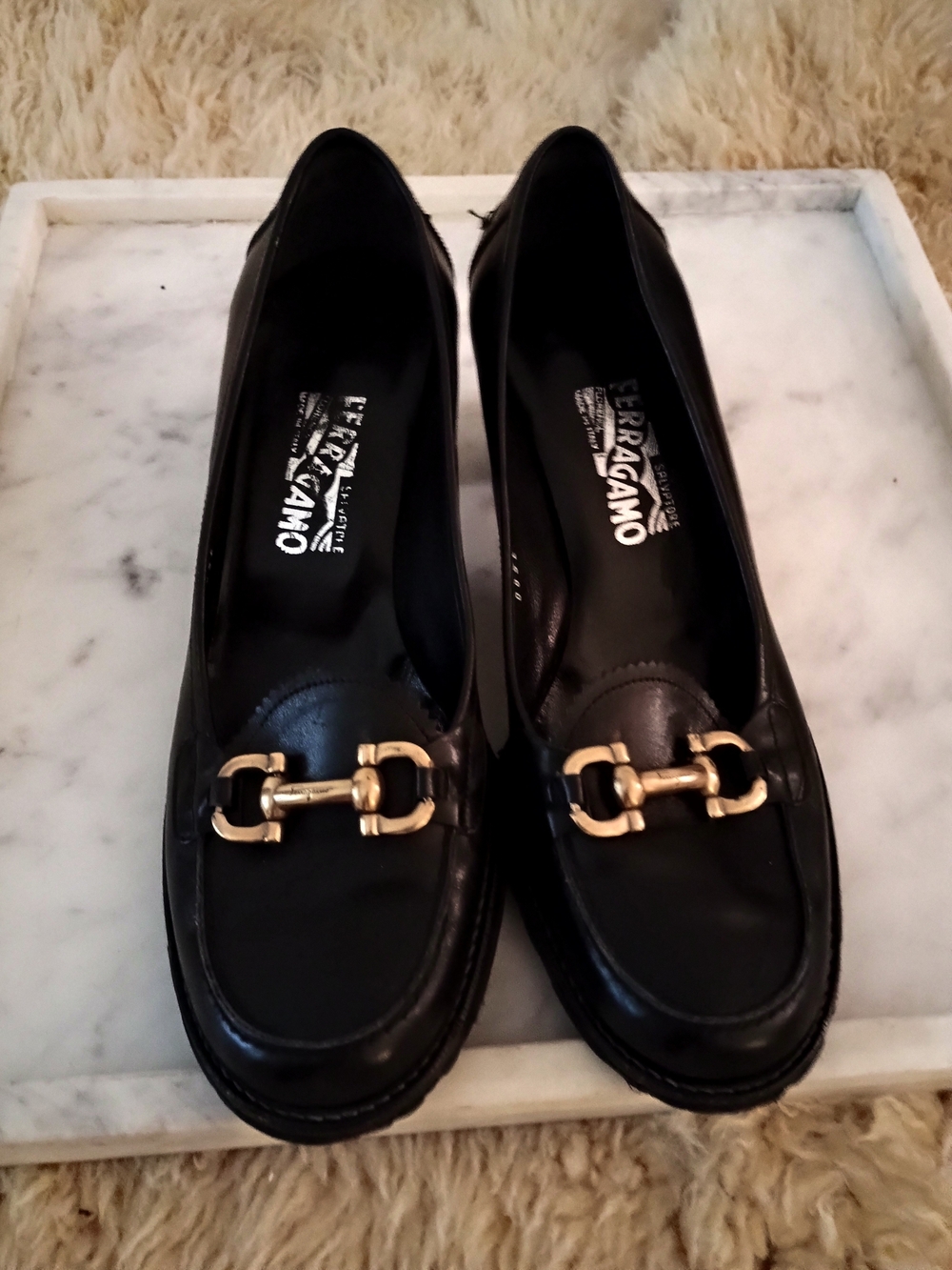 Salvatore Ferragamo Black Leather Loafers with Gold Hardware 9.5 - Picture 3 of 6